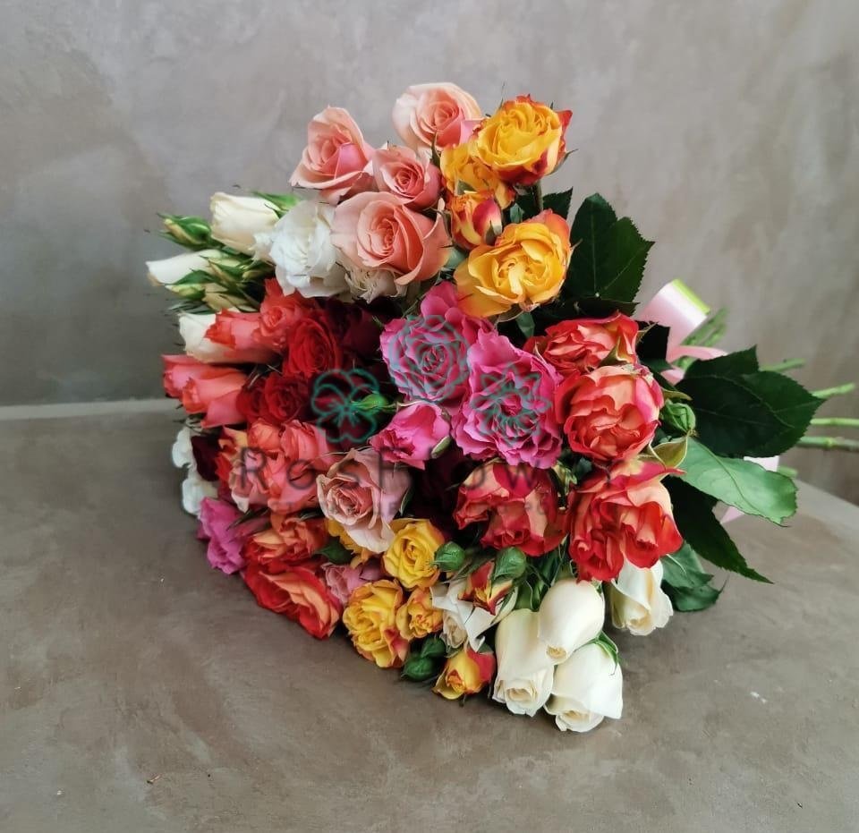 Букет цветов из: Розы в Новом Маяке