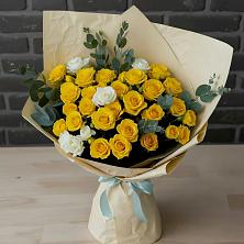 Букет цветов из:  Розы в Новом Маяке