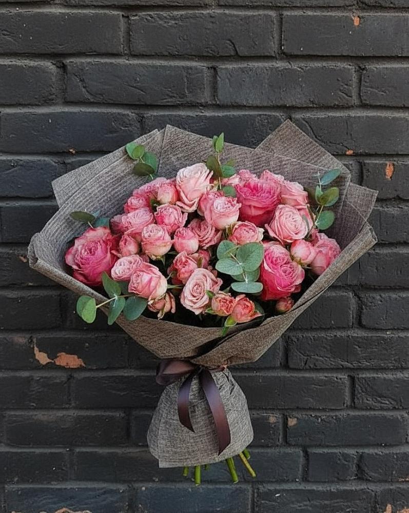 Букет цветов из: Розы в Новом Маяке