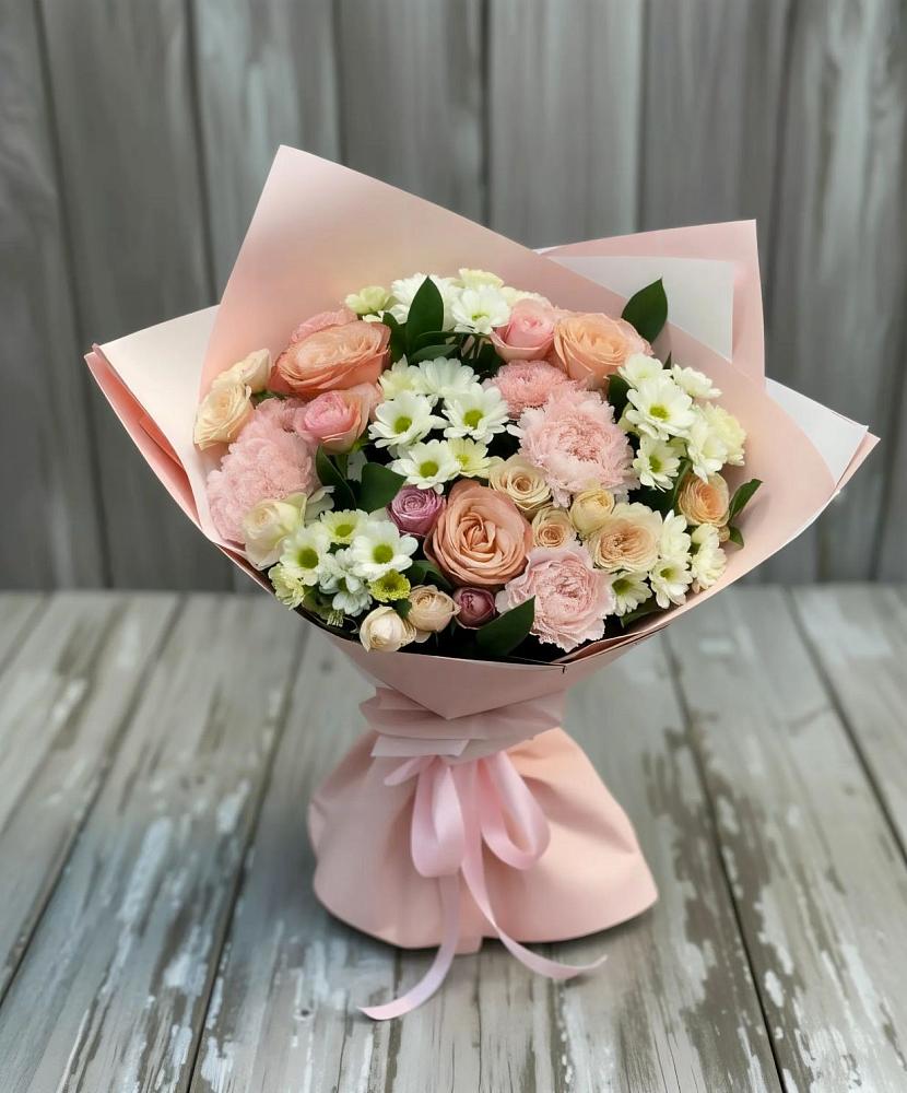 Букет цветов из: Гвоздики, Розы и Хризантемы в Новом Маяке