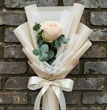 Букет цветов из:  Розы в Новом Маяке