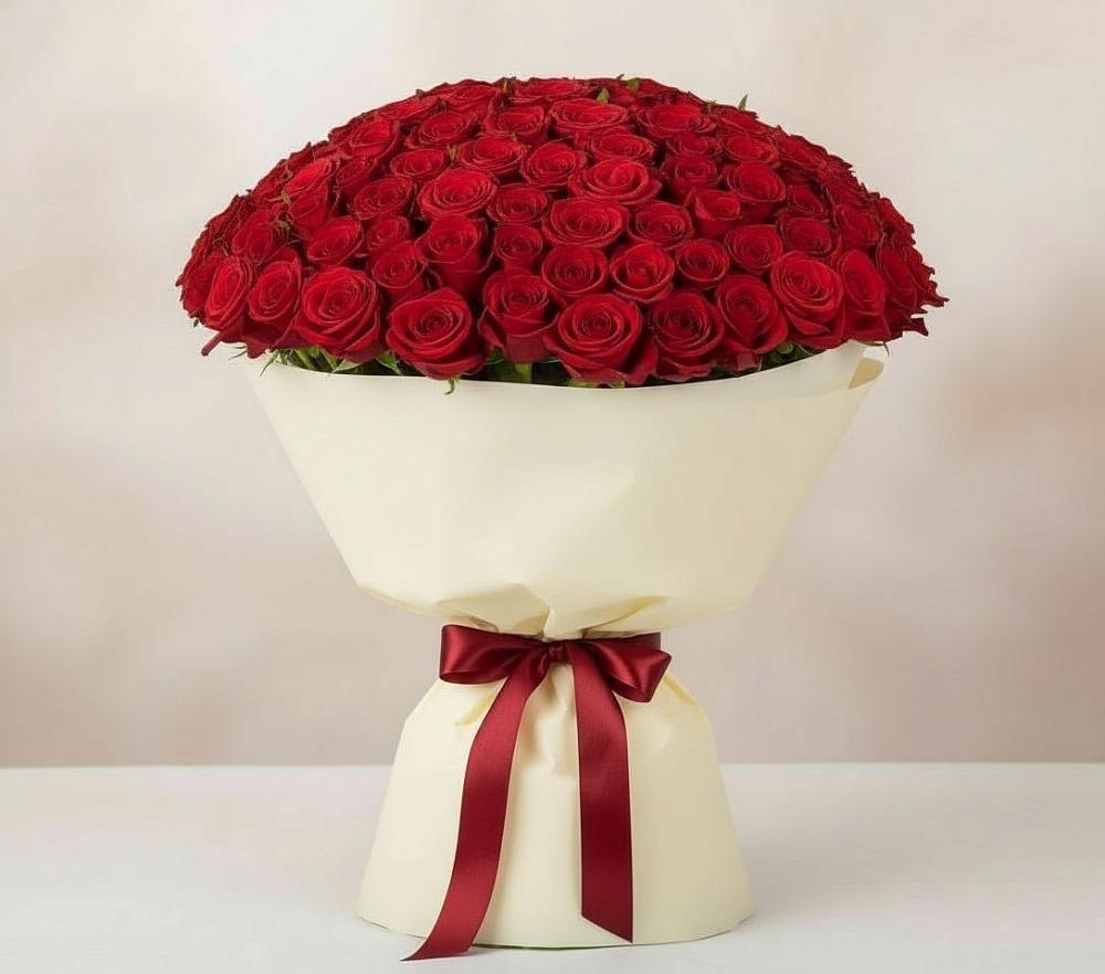 Букет 101 Красная роза Милано в Новом Маяке