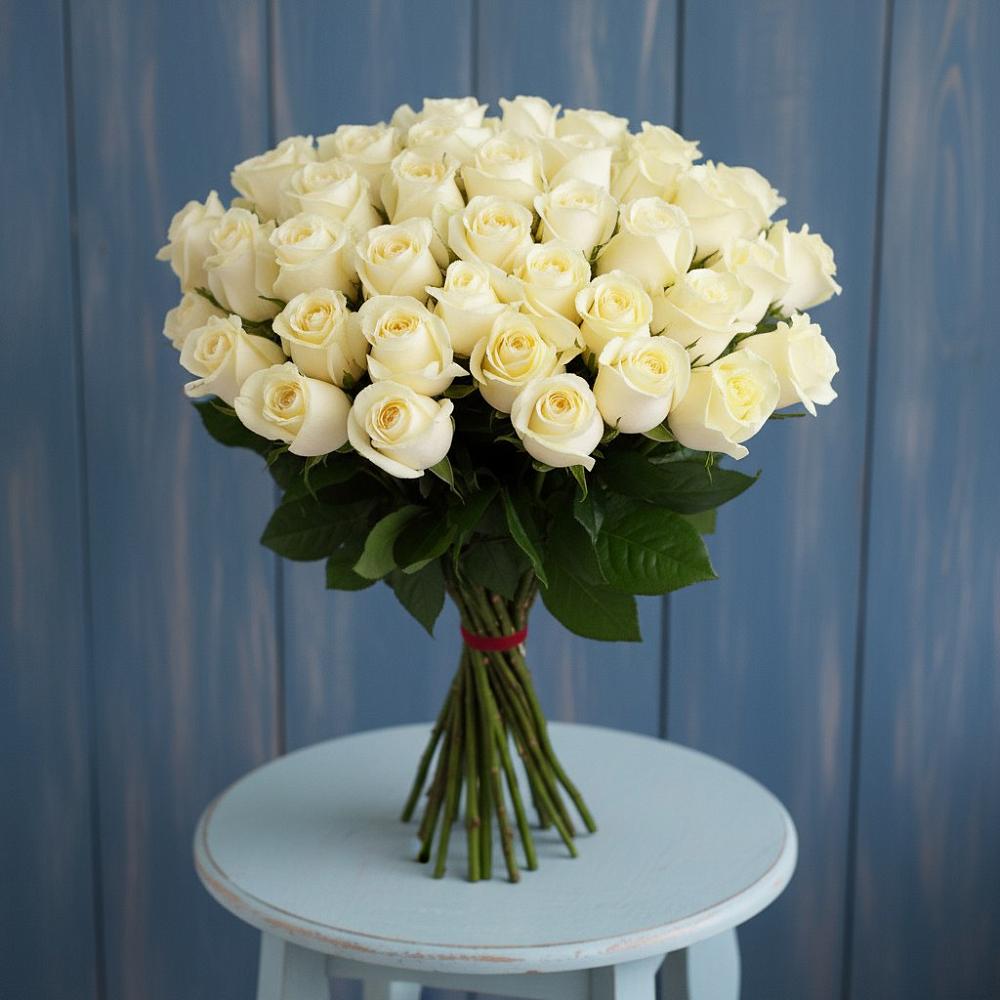 Букет 51 Белая роза Эдлесс Лав в Новом Маяке