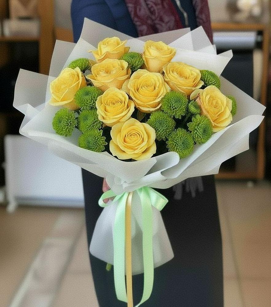 Букет цветов из: Хризантемы и Розы в Новом Маяке