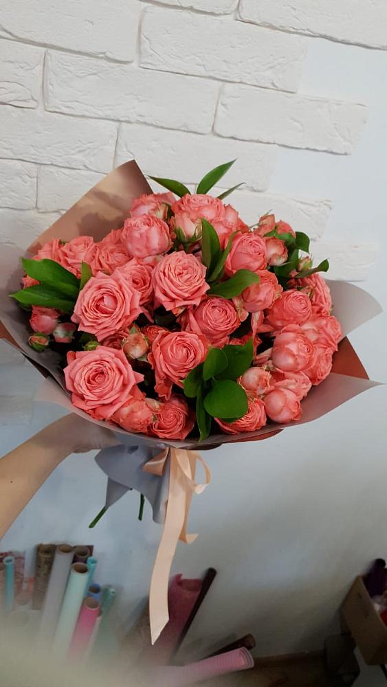 Букет цветов из: Розы в Новом Маяке