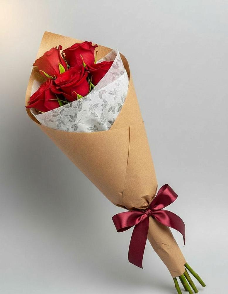 Букет цветов из: Розы в Новом Маяке