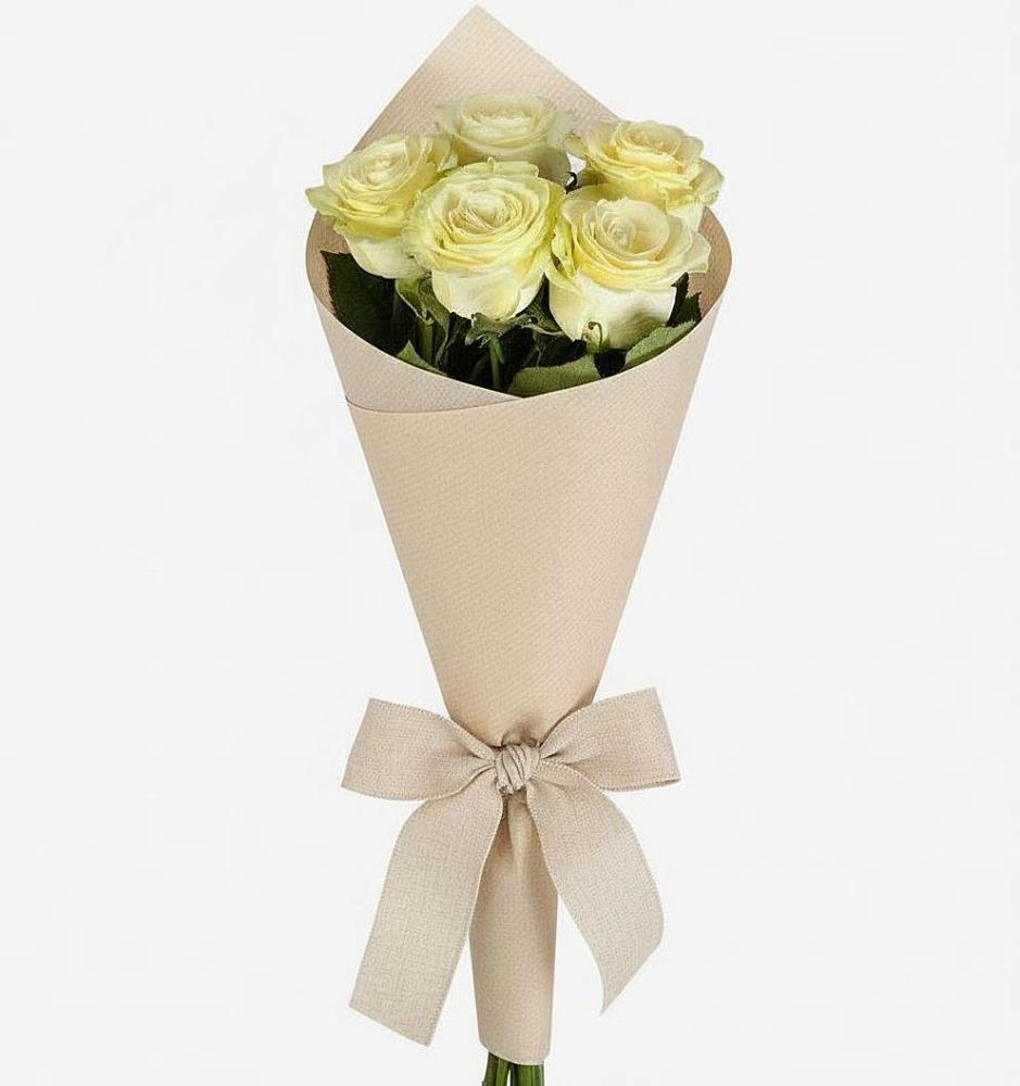 Букет цветов из: Розы в Новом Маяке