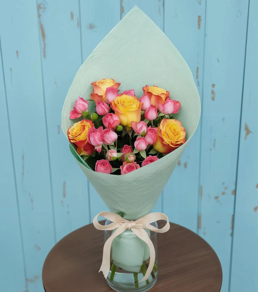 Букет цветов из: Розы в Новом Маяке