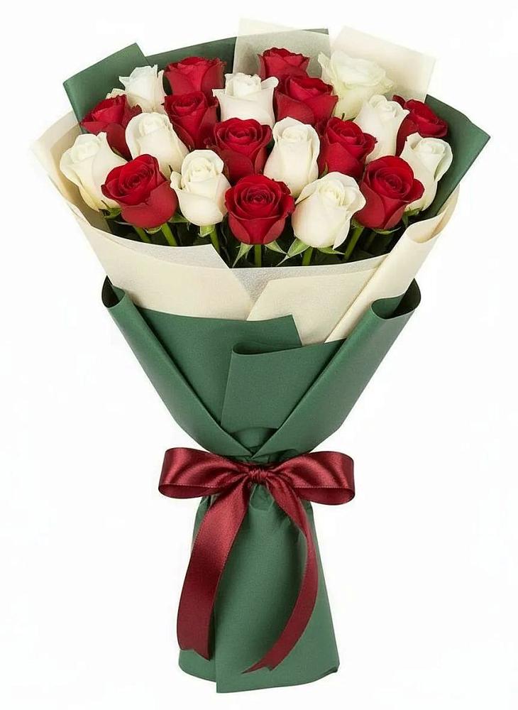 Букет Микс из красных и белых роз в Новом Маяке