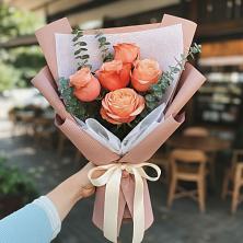 Букет цветов из:  Розы в Новом Маяке