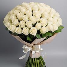 Букет 101 беля роза Белоснежка в Новом Маяке
