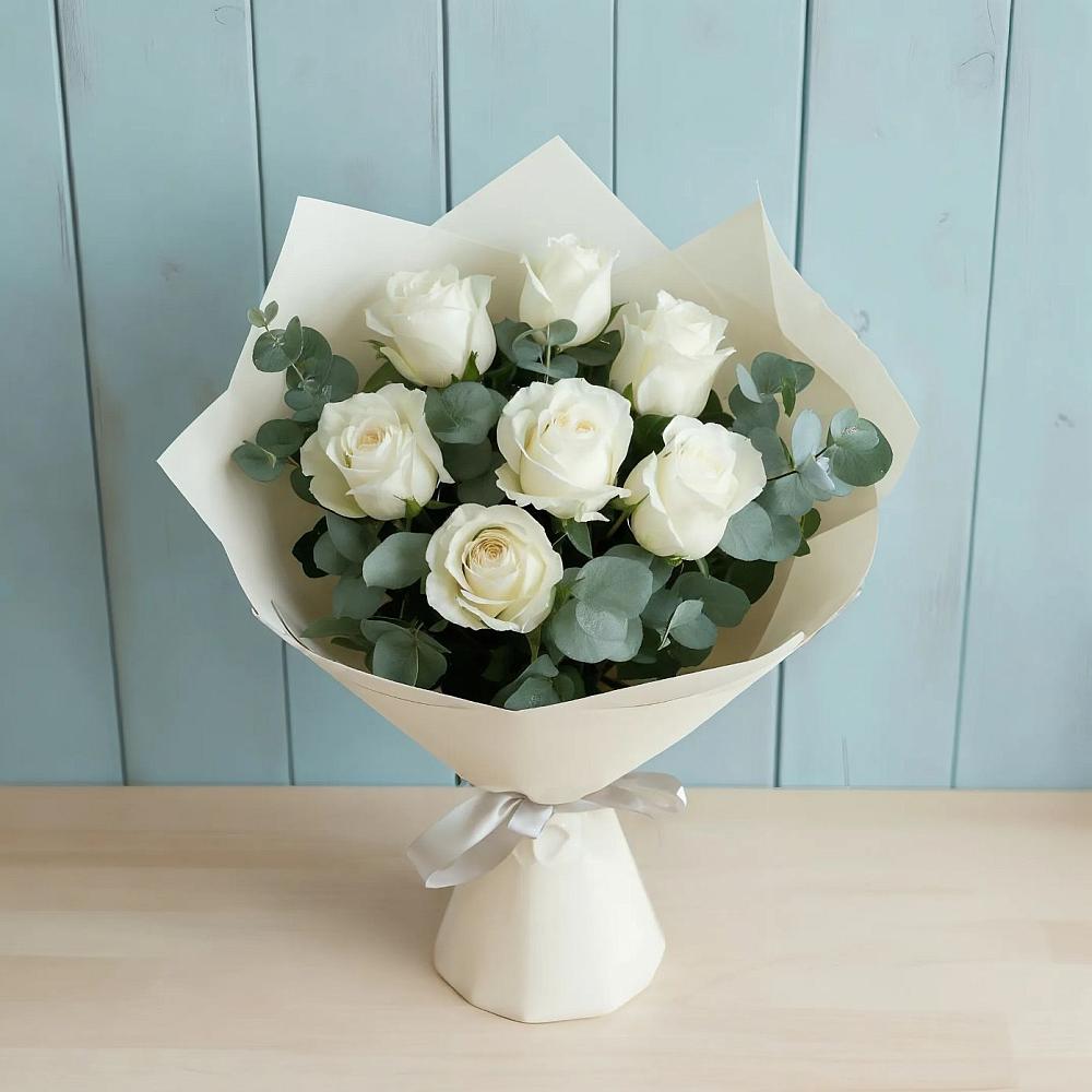 Букет Белые розы в Эвкалипте в Новом Маяке