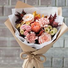 Букет цветов из:  Гвоздики, Хризантемы и Розы в Новом Маяке