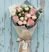 Букет цветов из:  Розы в Новом Маяке