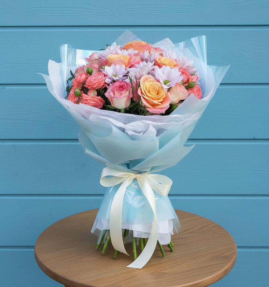 Букет цветов из: Хризантемы и Розы в Новом Маяке