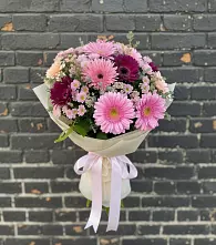 Букет цветов из:  Герберы и Хризантемы в Новом Маяке
