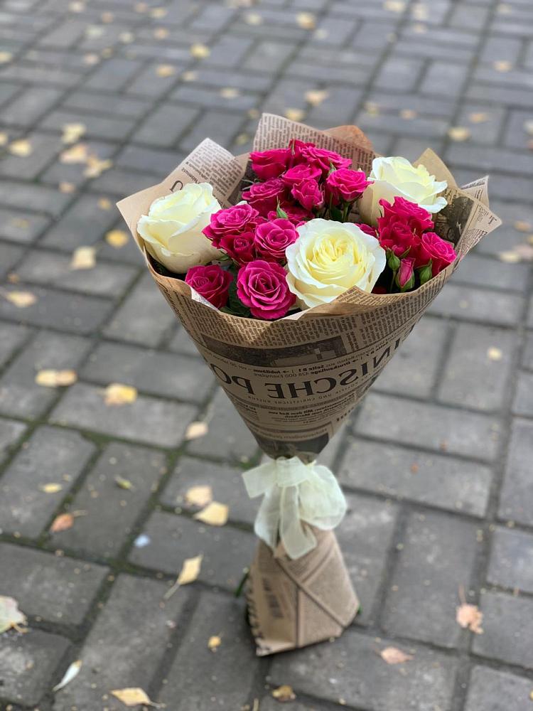 Букет цветов из: Розы в Новом Маяке