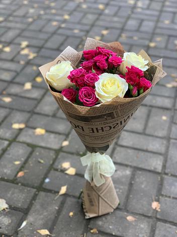 Букет цветов из: Розы в Новом Маяке