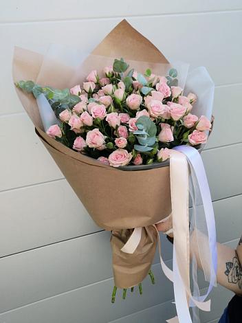 Букет цветов из: Розы в Новом Маяке
