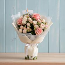 Букет цветов из:  Розы в Новом Маяке