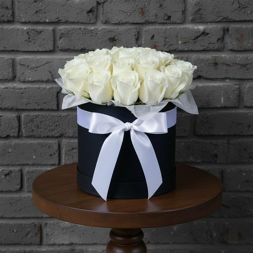 Цветочная композиция из Розы в шляпной коробке в Новом Маяке