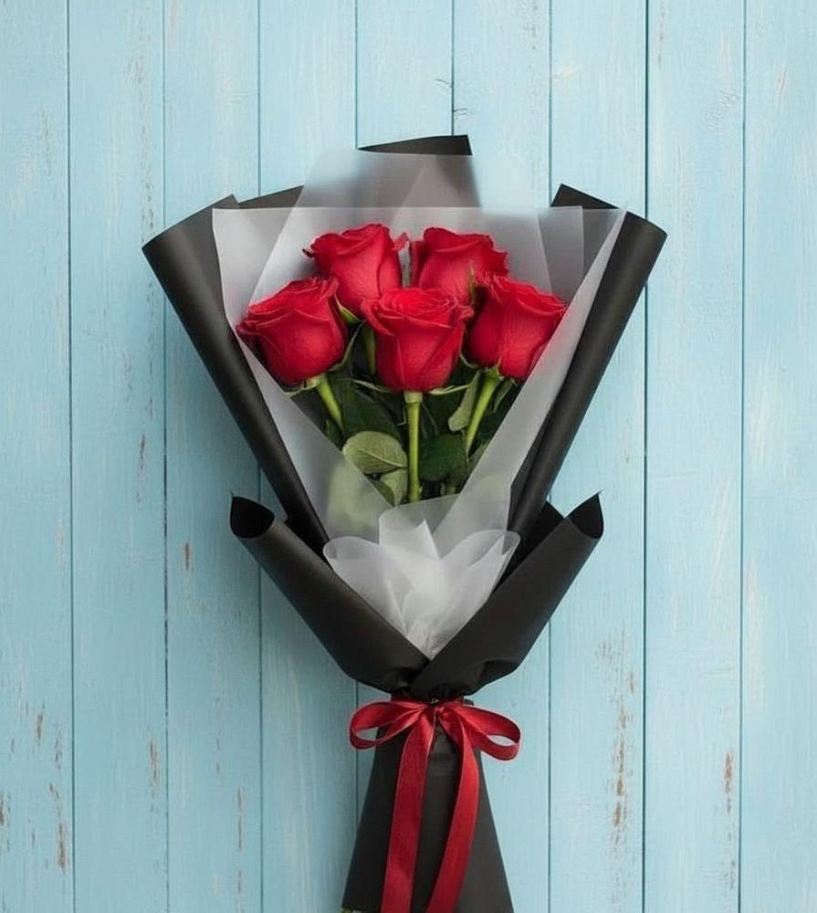 Букет цветов из: Розы в Новом Маяке