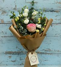 Букет цветов из:  Розы и Лизиантусы #REPLACE_PRED# Новом Маяке