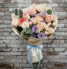 Букет цветов из:  Розы, Лизиантусы и Гвоздики #REPLACE_PRED# Новом Маяке