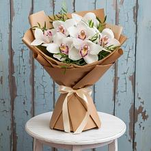 Букет цветов из:  Орхидеи и Розы в Новом Маяке